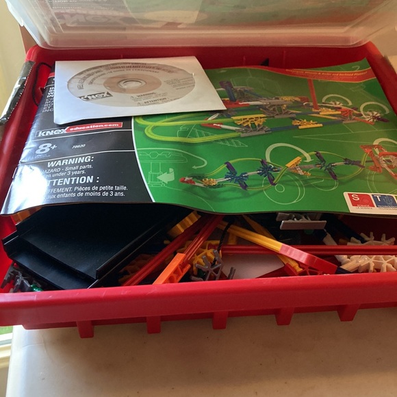 K’nex Education Introduction To Simple Machines: Wheels/Axles/Inclined Planes - Picture 3 of 4